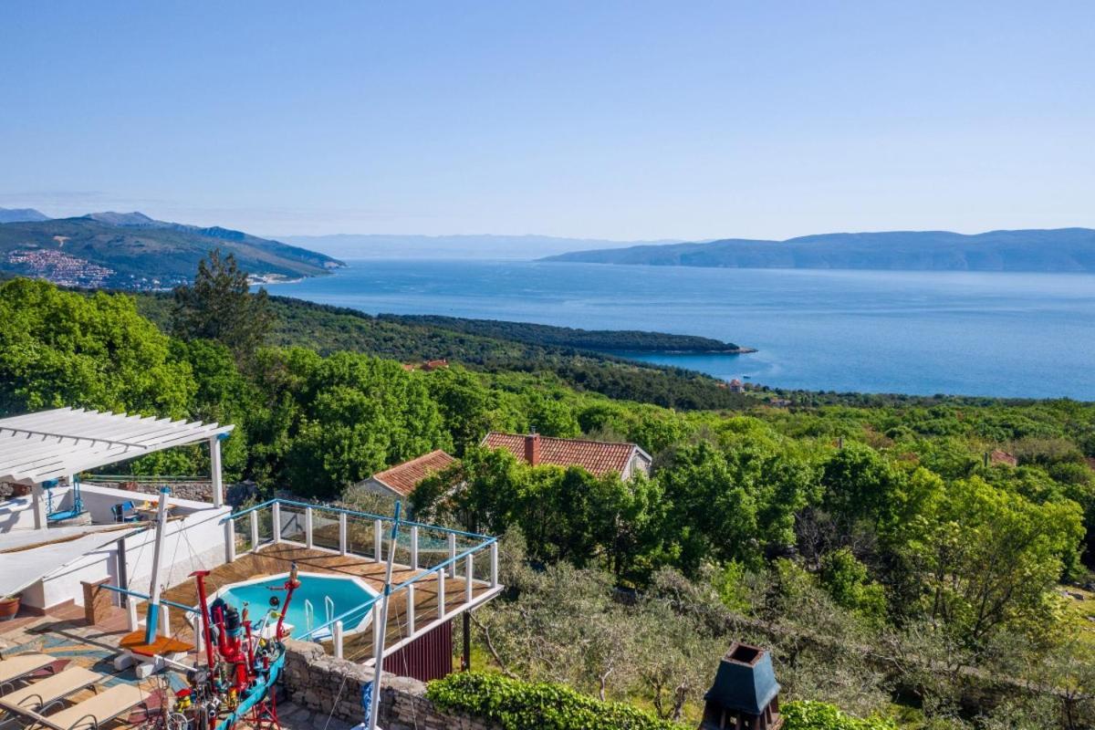 Crni In Crni - Haus Fuer 6 Personen Villa Labin  Buitenkant foto