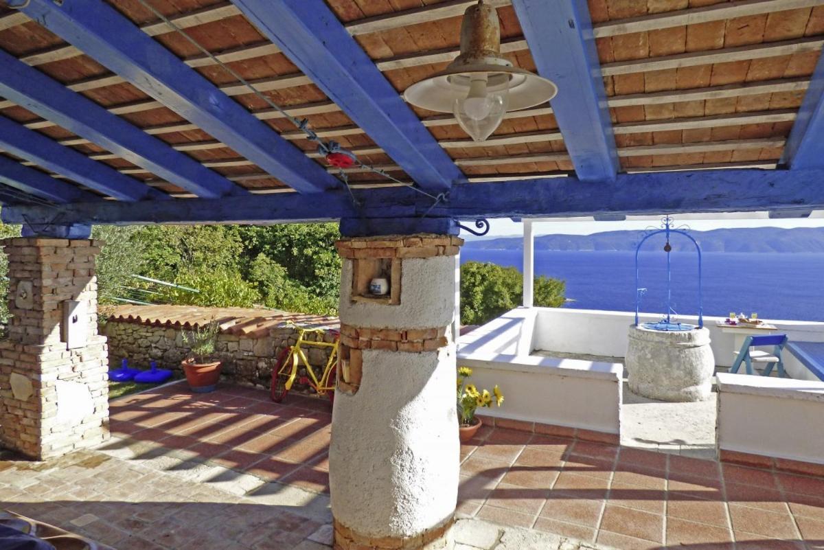 Crni In Crni - Haus Fuer 6 Personen Villa Labin  Buitenkant foto